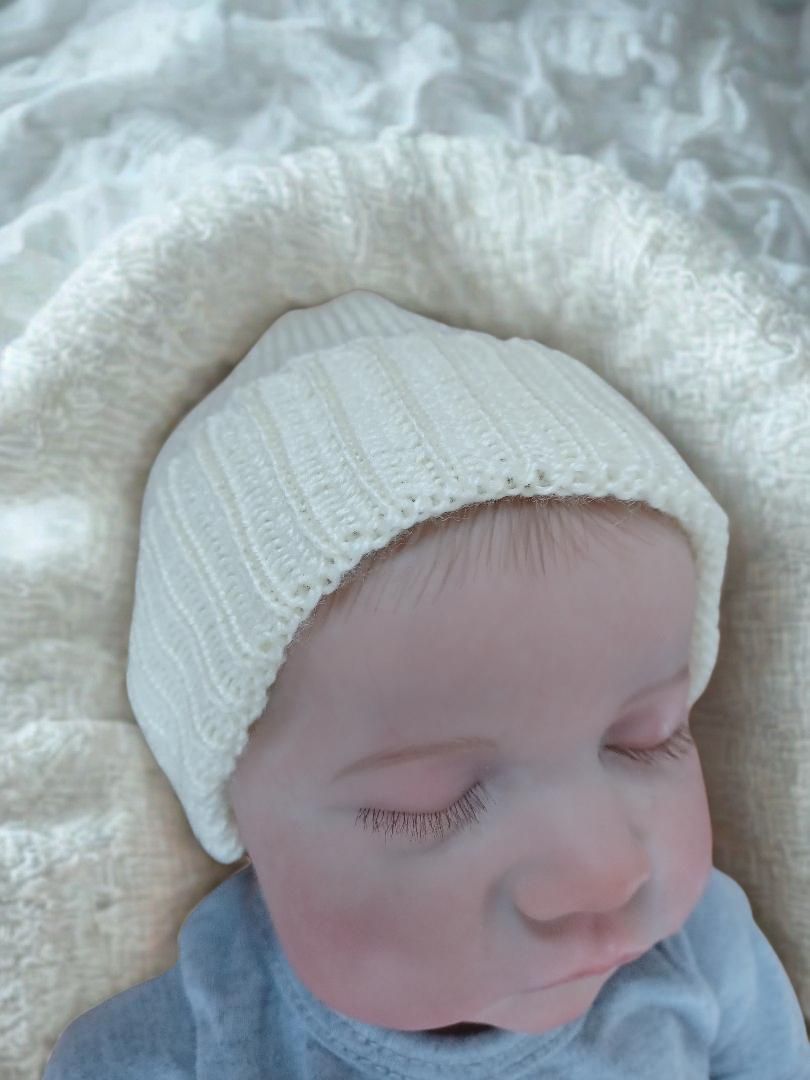 Super Soft Baby Hat – Matches Cardigans & Leggings for a Cozy Look